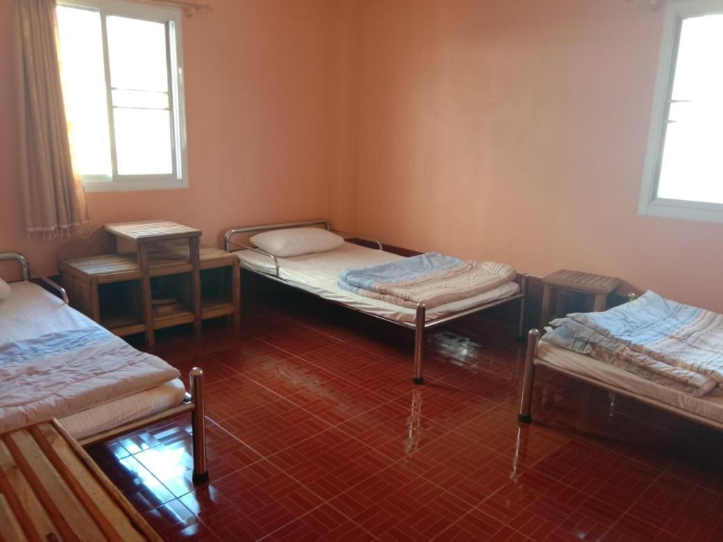 Soutchai Hostel And Tour Company Pakse Extérieur photo
